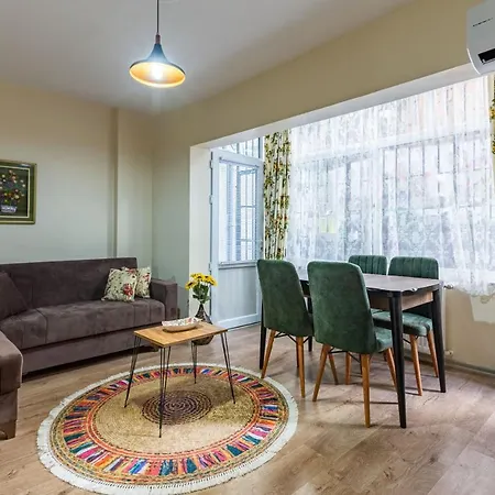 Apartment Comfy Flat 10 Min To Citys Nisantasi
